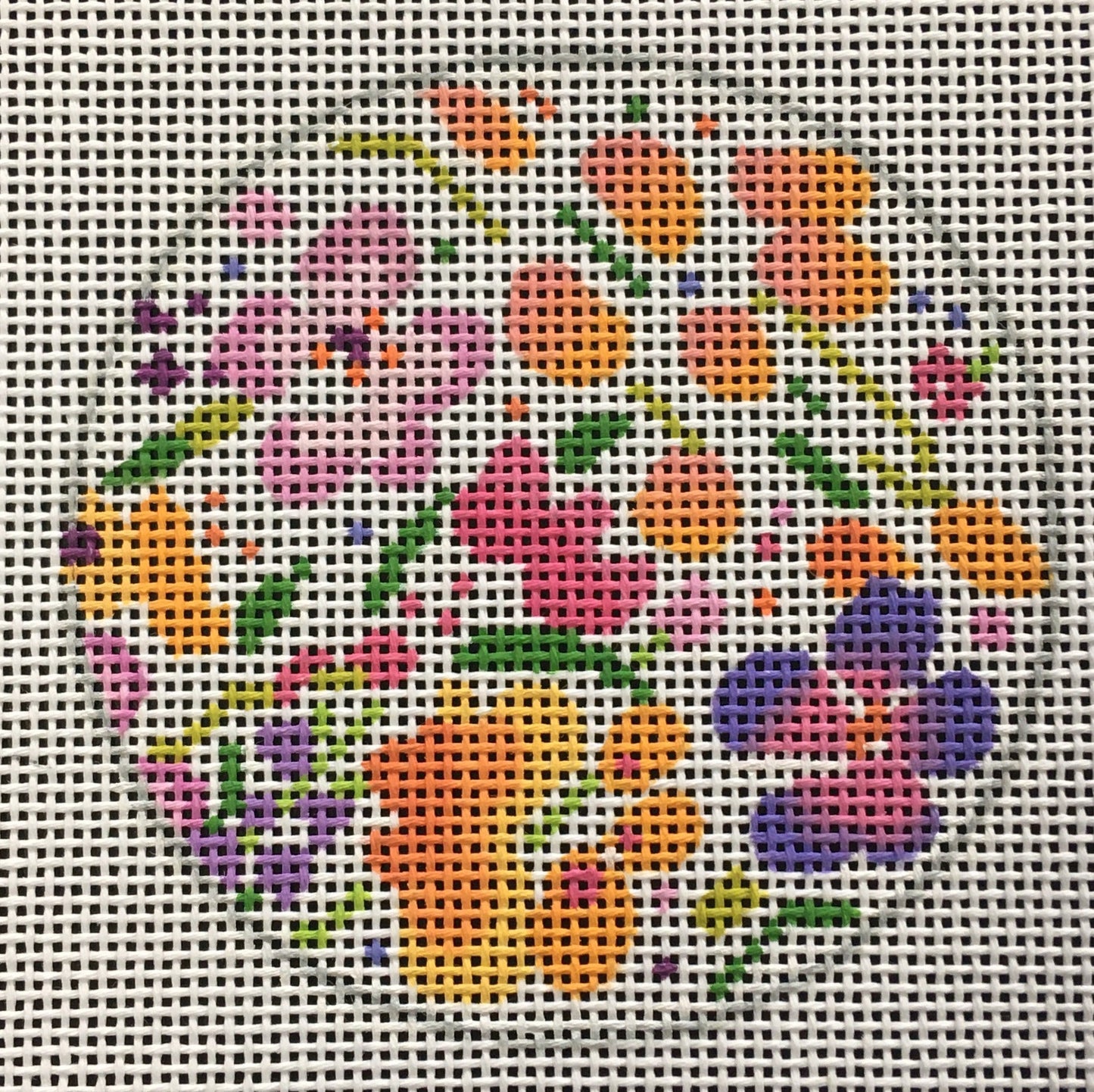 23-299 Peppy Floral Round