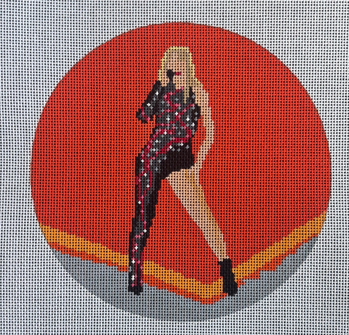 FD199 Taylor Swift in Black with Red Snakes