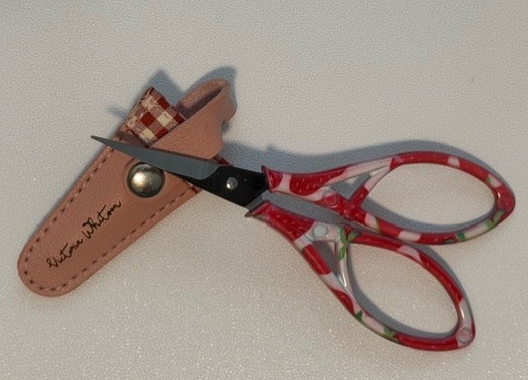 Strawberry Scissors 4"