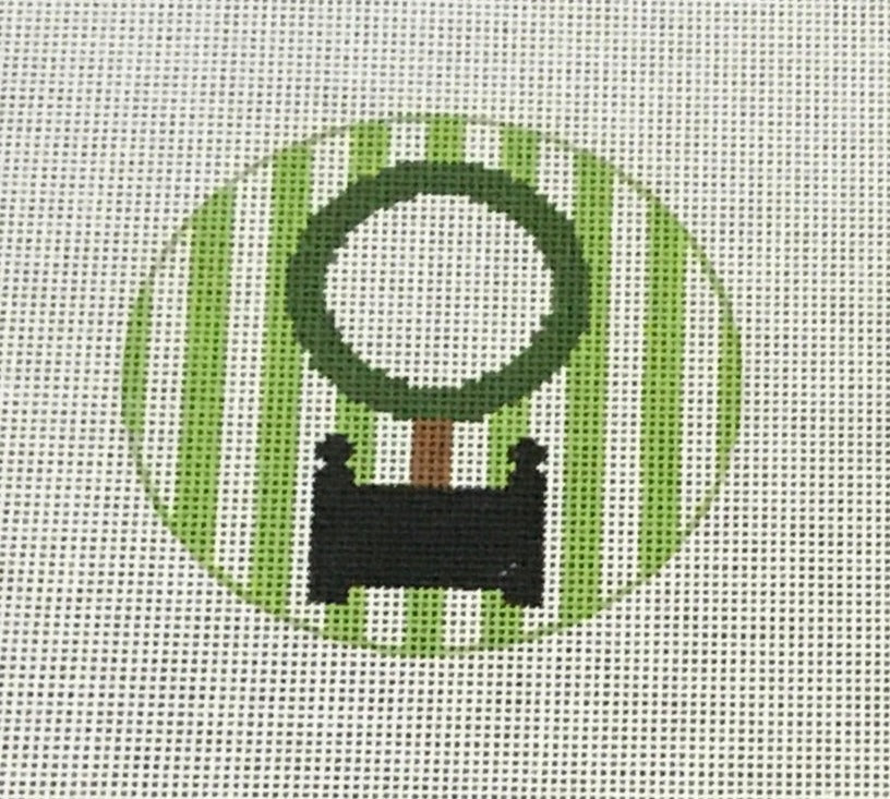 RD187 Topiary Monogram Round